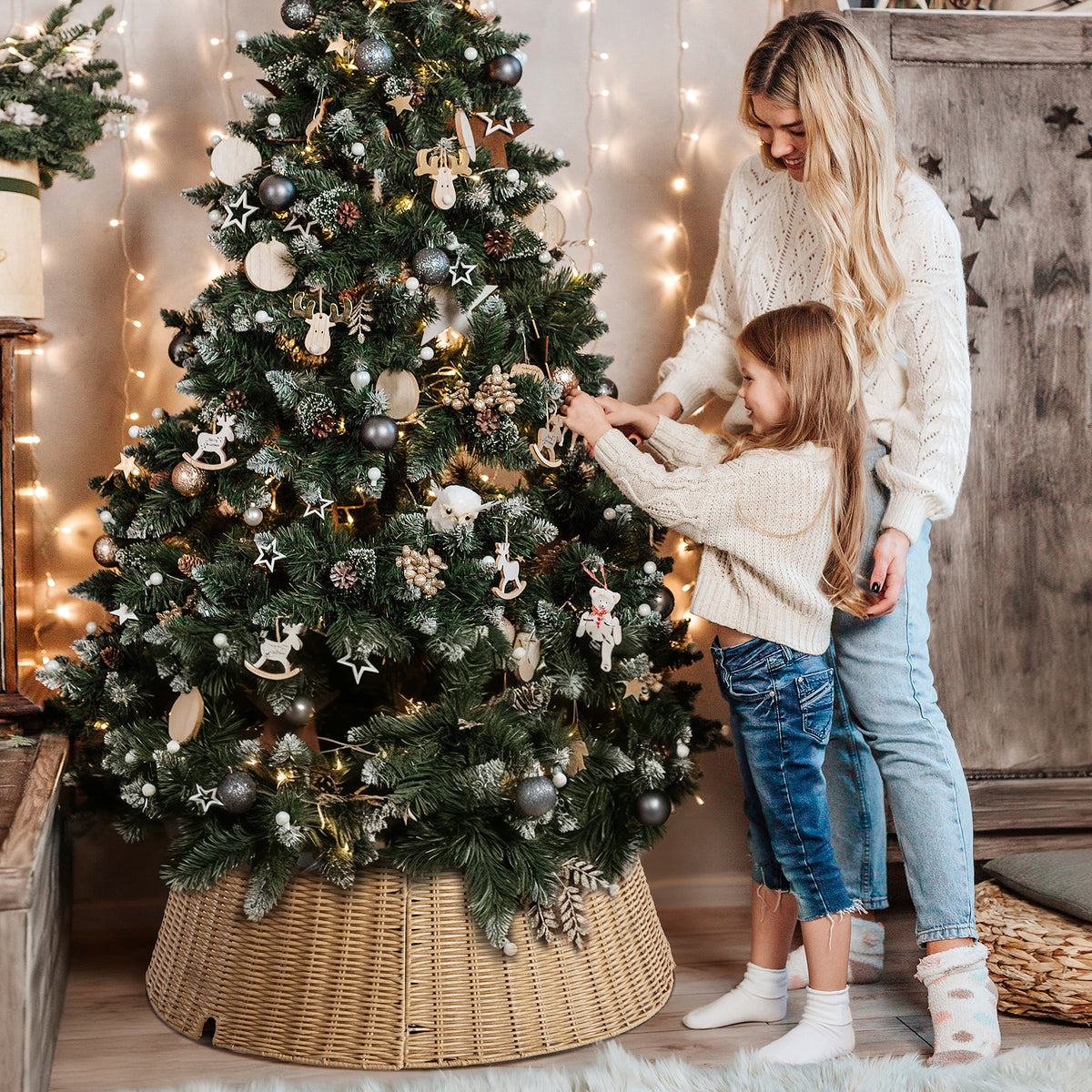 Aeelleea Natural Christmas Tree Collar Rattan Tree Skirt Stand Base Cover for Holiday Decor