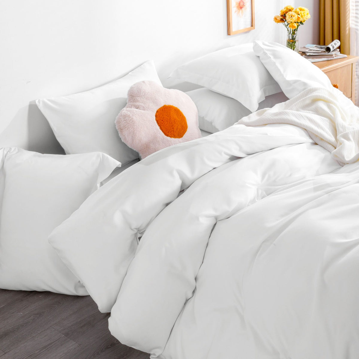 Aeelleea Solid Color Microfiber Bedding Set, Soft Durable Duvet Cover Set, White or Khaki