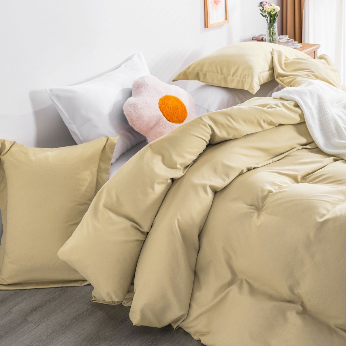 Aeelleea Solid Color Microfiber Bedding Set, Soft Durable Duvet Cover Set, White or Khaki