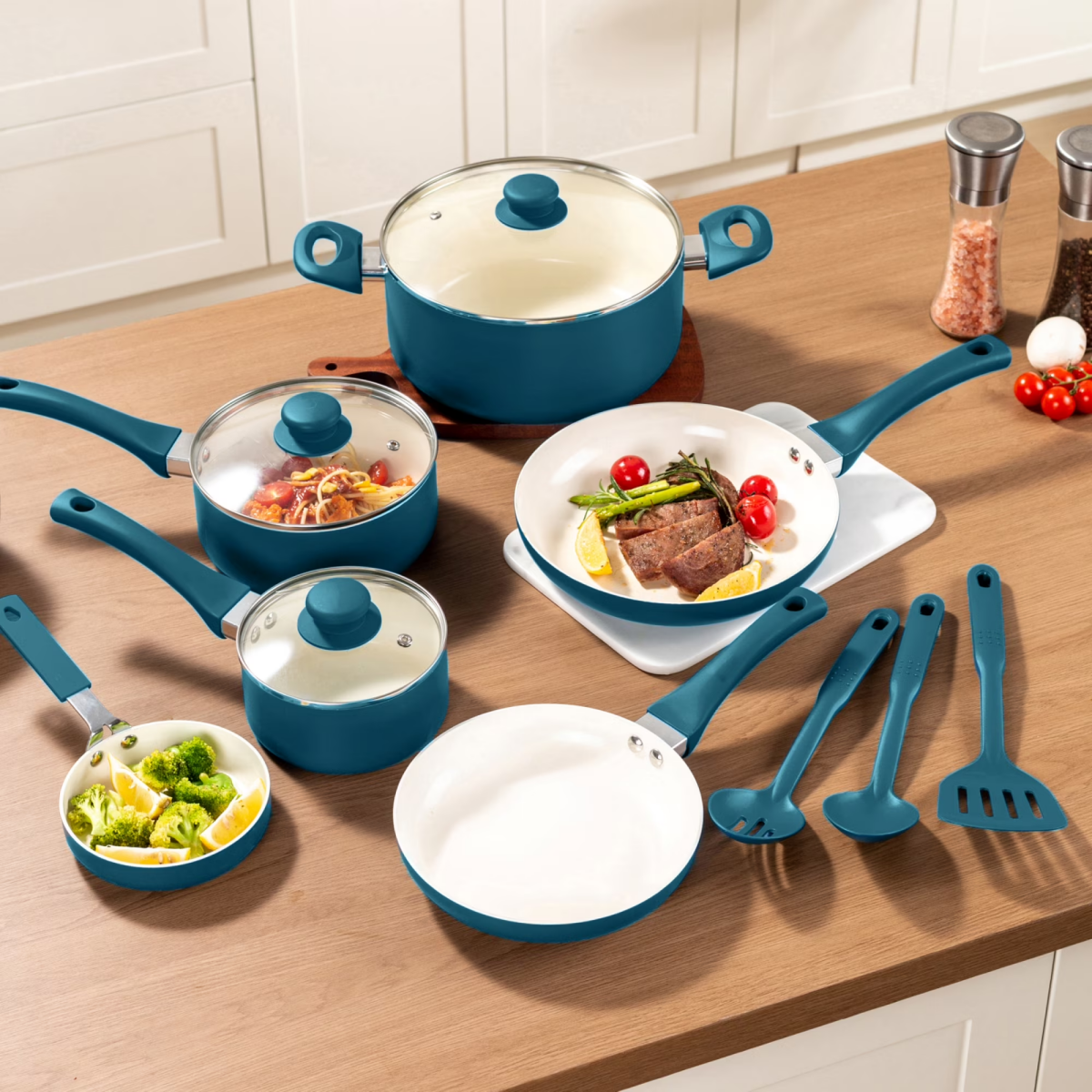 AEELLEEA 12 Piece Ceramic Nonstick Aluminum Cookware Set, Corsair Blue Pots and Pans Set with Kitchen Utensils