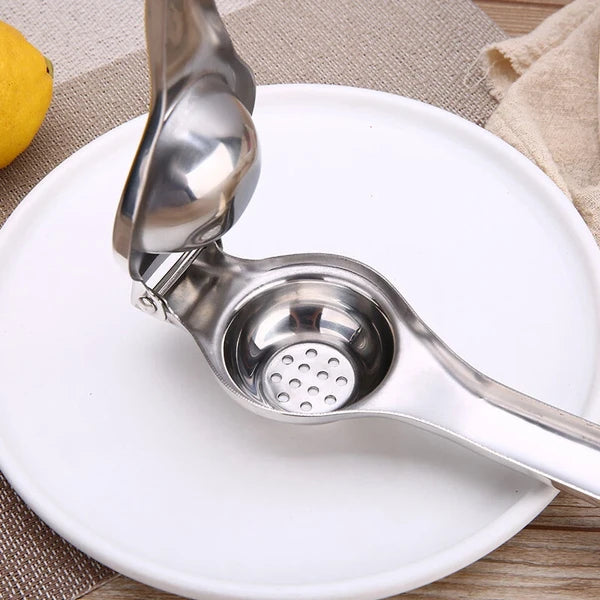 2Pcs Stainless Steel Lemon Squeezer, Manual Lime Juicer with Reinforced Hinges & Non-Slip Handle, Large 2.56" Citrus Press for Lemon Orange