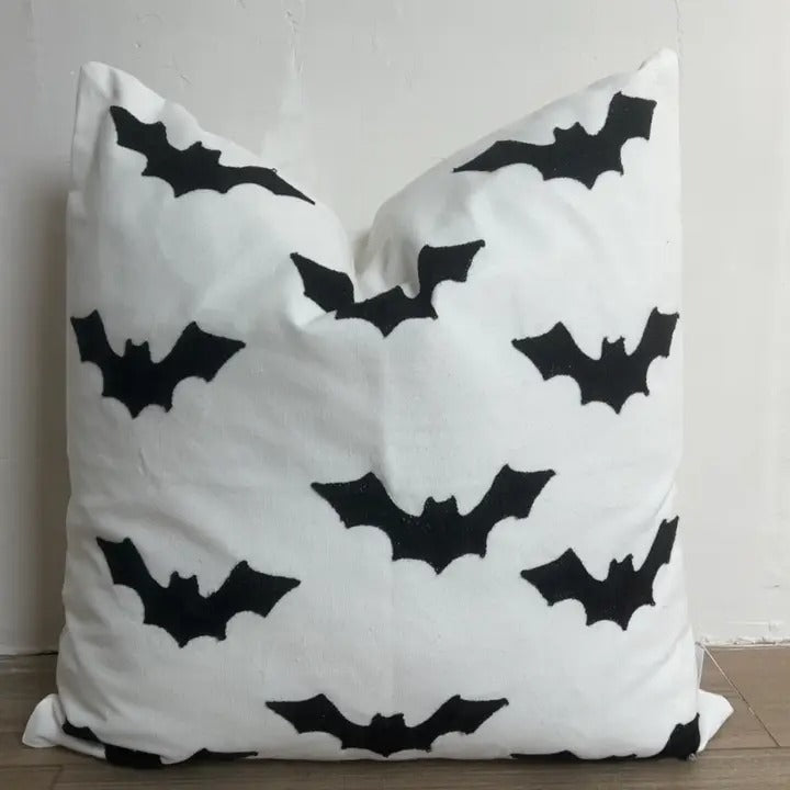 Halloween Bat Tufted Throw Pillow Cover 20x20in, White Cotton Cushion Case, Spooky Bat Decor for Sofa Couch Home Party