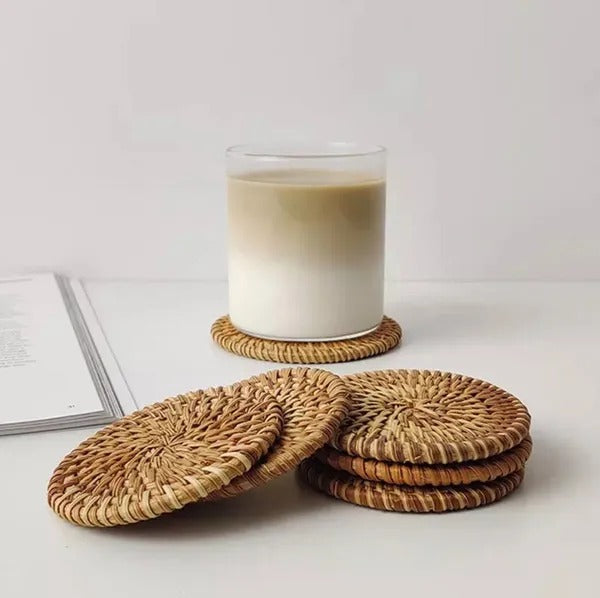 Natural Woven Rattan Coasters Set of 4, Round Handmade Drink Coasters, Boho Table Decor for Coffee Tea Mugs, Heat Resistant Tabletop Protection for Home Kitchen Bar