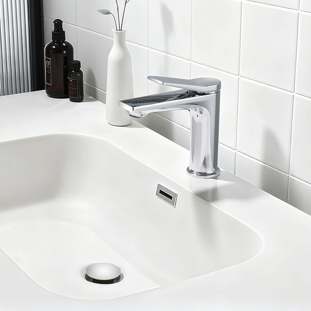Single Hole Bathroom Faucet, Polished Chrome Single Handle Sink Faucet , 1 Hole Deck Mount Bathroom Vanity Faucet, Comes with Pop up Drain