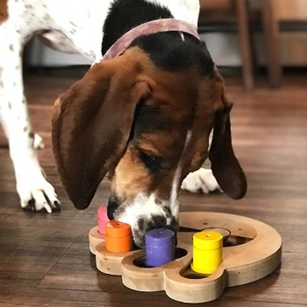 Wooden Paw-Shaped Interactive Dog Puzzle Toy with 8 Treat Chambers and Sliding Covers
