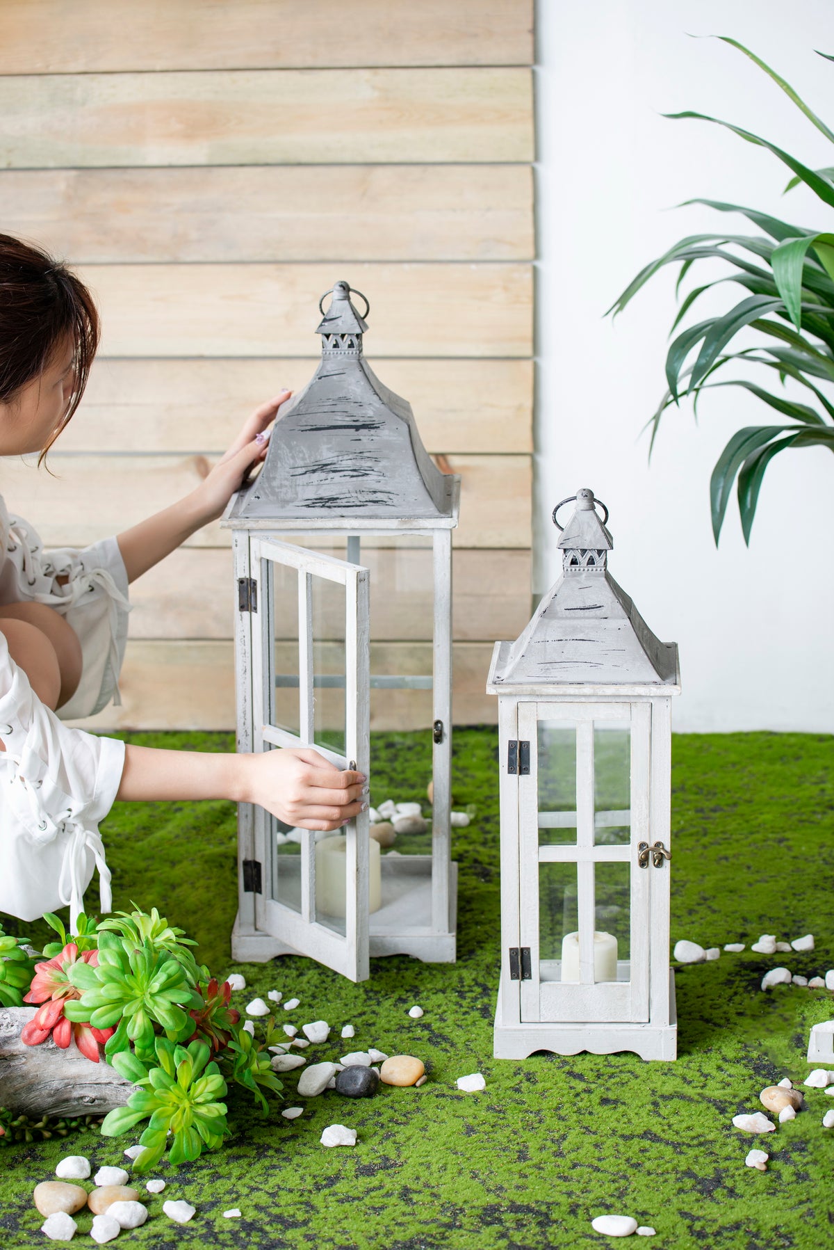 AEELLEEA Set of 3 Gray Wooden Decorative Lanterns, Rustic Fir Wood Candle Lanterns for Indoor & Covered Outdoor Decor