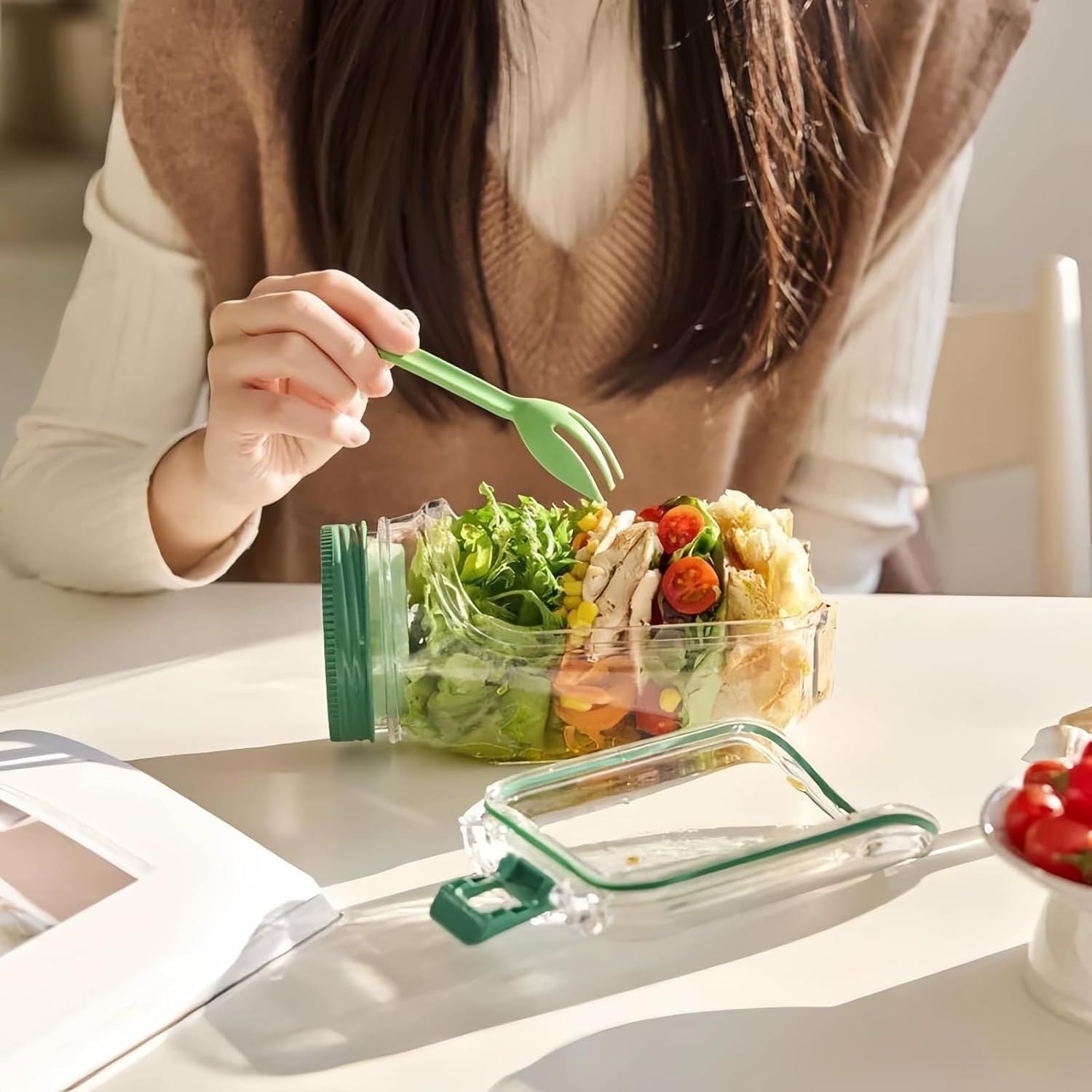 Leakproof Salad Jar with Detachable Dressing Cup, Portable Meal Prep Container with Flip-Open Lid, Green