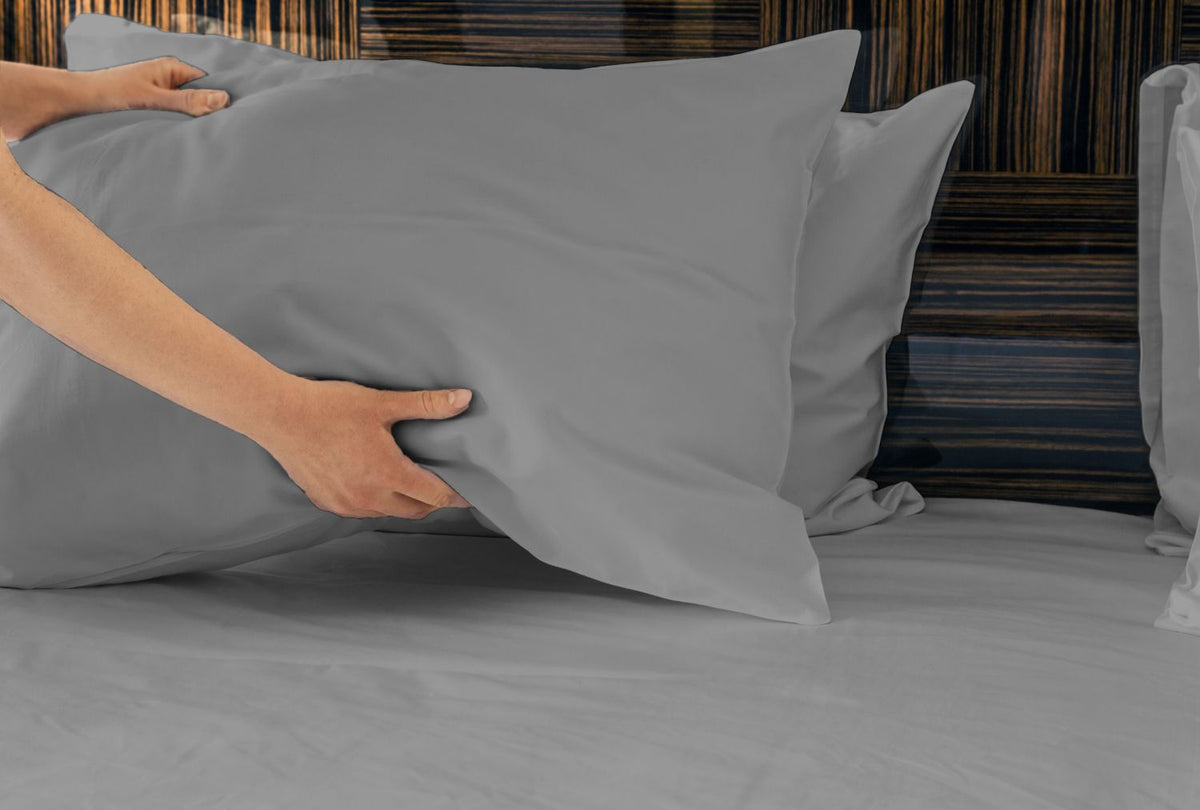 AEELLEEA Queen 4-Piece 100% Viscose Derived from Bamboo Sheet Set, 300 Thread Count, OEKO-TEX Certified, Silver Gray