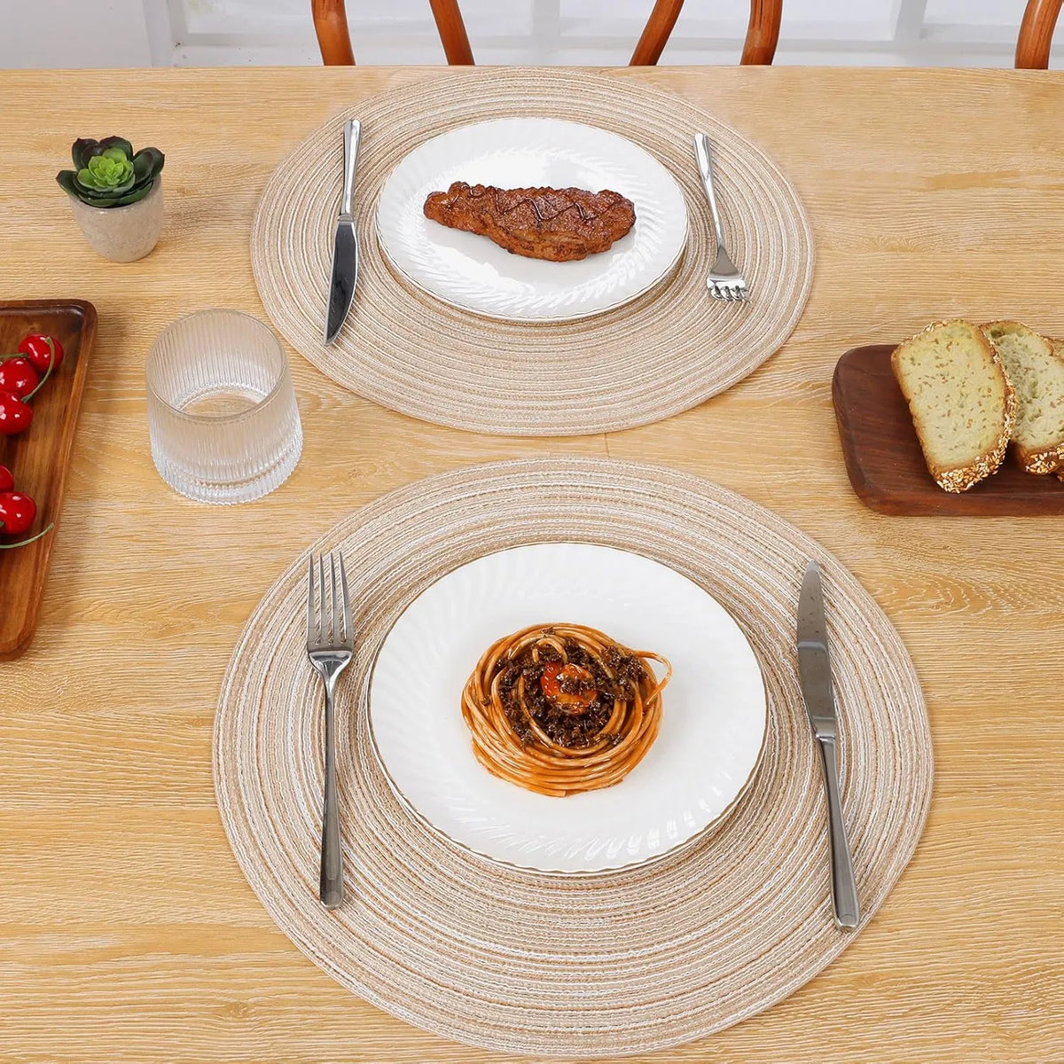 Round Braided Placemats Set of 6,15 Inch Cotton Polyester Woven Table Mats,Heat Resistant Washable Table Place Mats for Dining Table Kitchen Party Home Decor,Beige