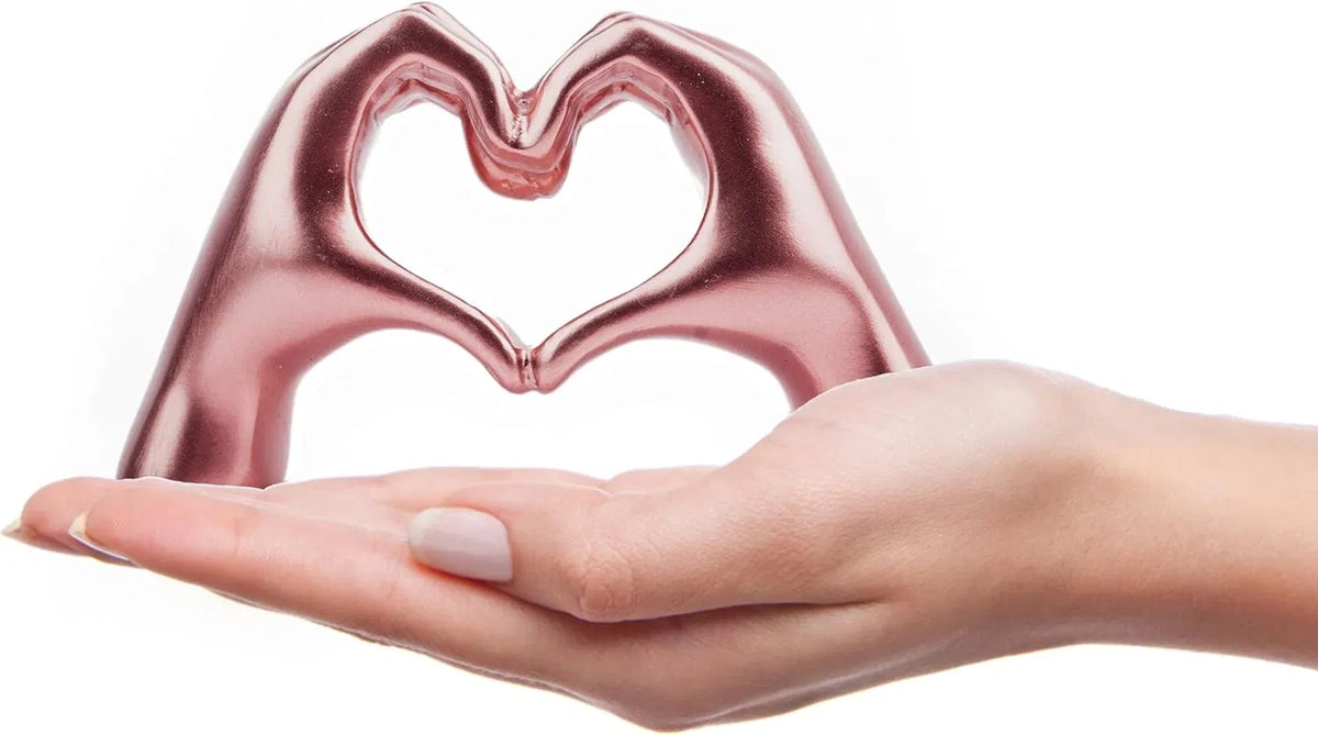 Rose Gold Heart Hands Sculpture Decor, Modern Love Gesture Statue, Small Ceramic Tabletop Figurine for Shelf Coffee Table, Romantic Gift for Wedding, Anniversary & Valentine’s Day