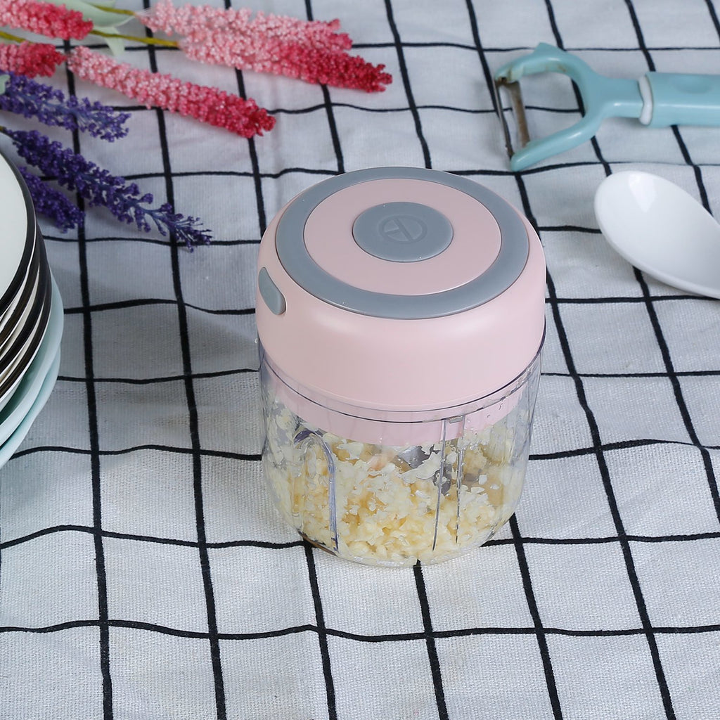 AEELLEEA Mini Electric Garlic Chopper, Cordless One Touch Mincer for Garlic Onion Pepper Meat, Small Kitchen Gadget, Pink