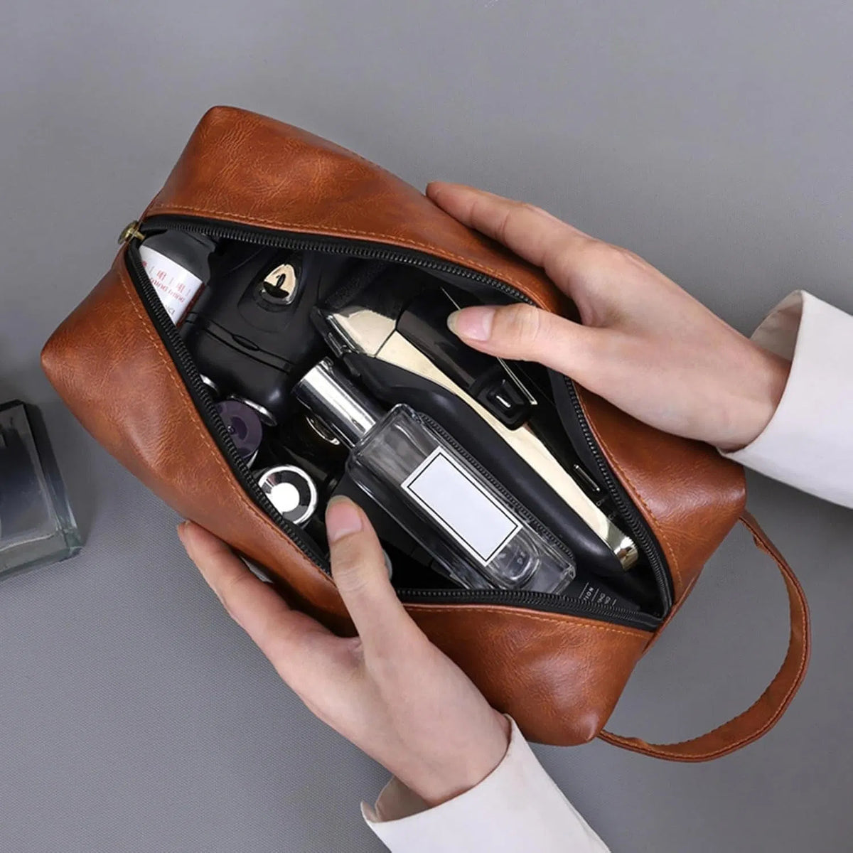 Men's PU Leather Toiletry Bag with Dual Zipper Pockets, Water Resistant Shaving Dopp Kit with Carry Handle for Business Travel