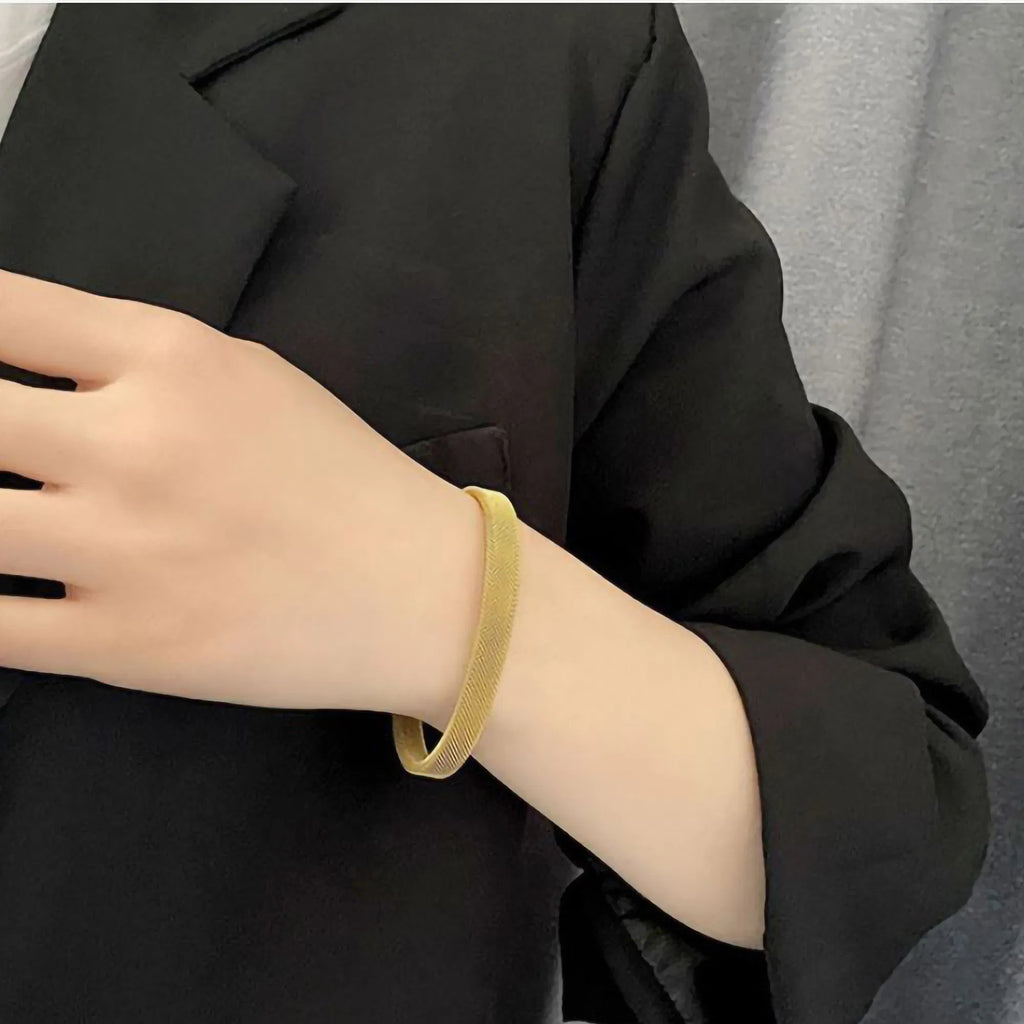 6mm Stainless Steel Mesh Cuff Bracelet, Gold Polished Open Bangle, Minimalist Waterproof Anti-Tarnish Wrist Jewelry for Women Men Daily Wear