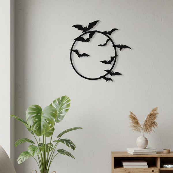 Black Metal Round Bat Wall Art, Gothic Flying Bats Circle Wall Decor, Spooky Halloween Hanging Sculpture for Home Bedroom Fireplace Indoor Outdoor