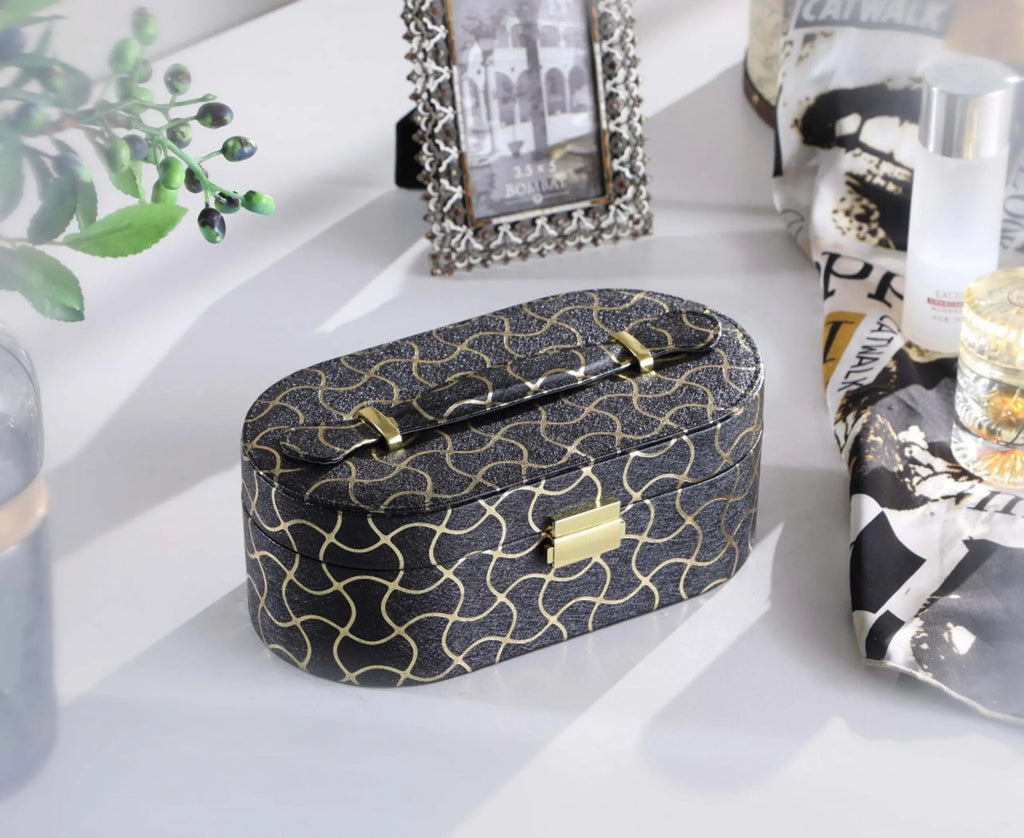 2-Layer Oval Travel Jewelry Box with Mirror, Black Gold Geometric Jewelry Organizer for Rings Earrings Necklaces, Women Gift