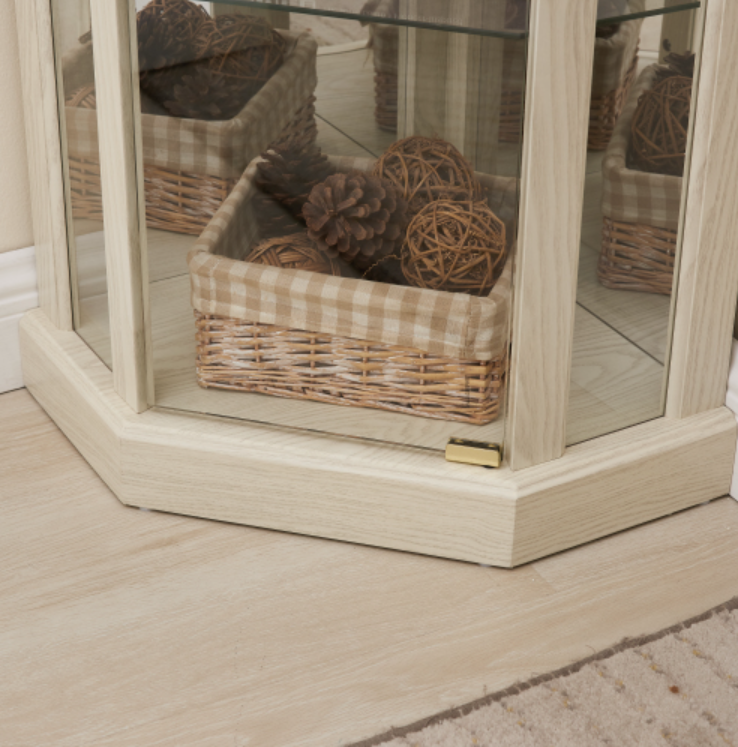 AEELLEEA Hexagonal Glass Curio Cabinet, Adjustable Tempered Glass Shelves, Mirrored Back, Magnetic Doors, Antique White