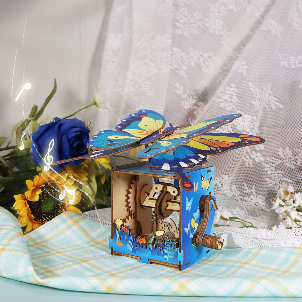 Wooden Butterfly Music Box 3D Puzzle, Hand Crank DIY Assembly Mechanical Music Kit, Gift for Teens 14+