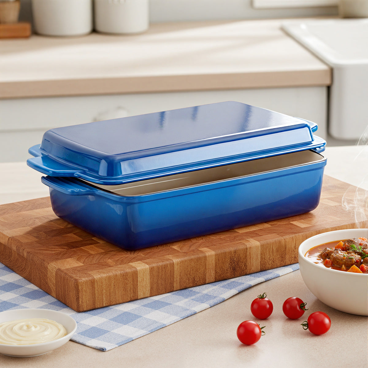 Enameled Cast Iron Rectangular Casserole Dish with Lid, Red & Blue Available, Heavy-Duty Bakeware for Braising, Roasting & Baking
