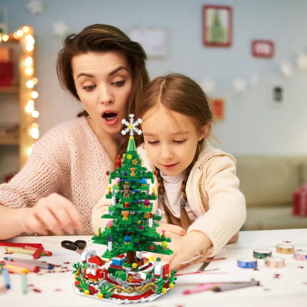 Aeelleea 701Pcs Christmas Tree Building Blocks Advent Calendar, LED Light Up Xmas Tree Brick Set for Kids Table Decor