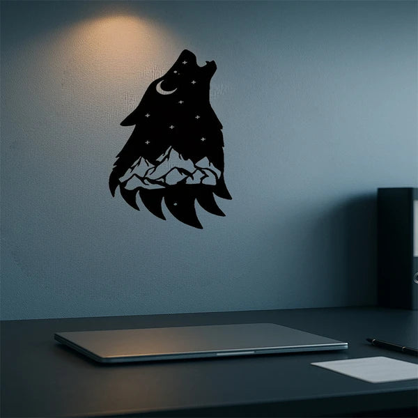 Gothic Howling Wolf Metal Wall Art, Black Silhouette Dark Academia Decor for Living Room, Bedroom, Office & Halloween Christmas Gift