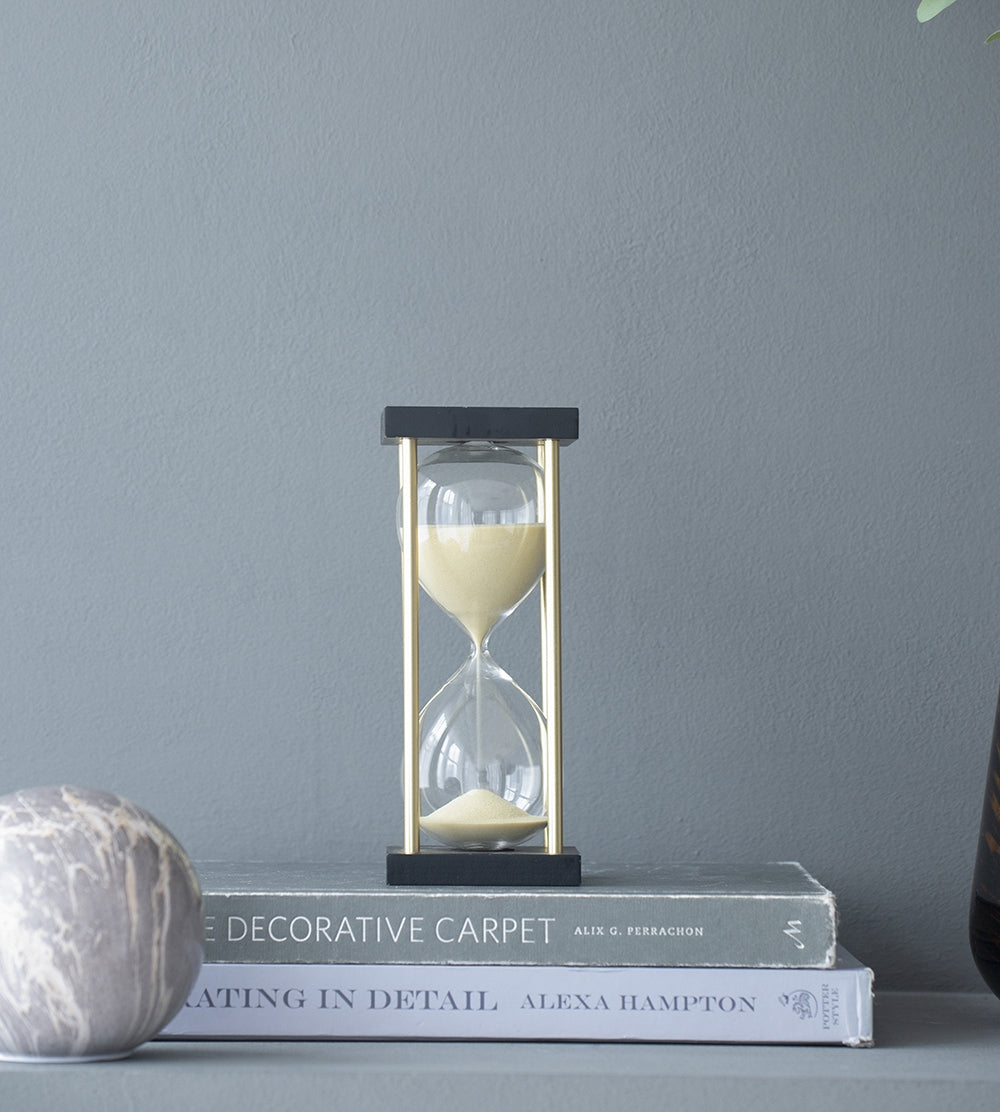 3" 15-Minute Tan Sand Hourglass Timer with Metal Stand, Glass Sand Timer for Kids, Egg Timer for Home & Office Decor