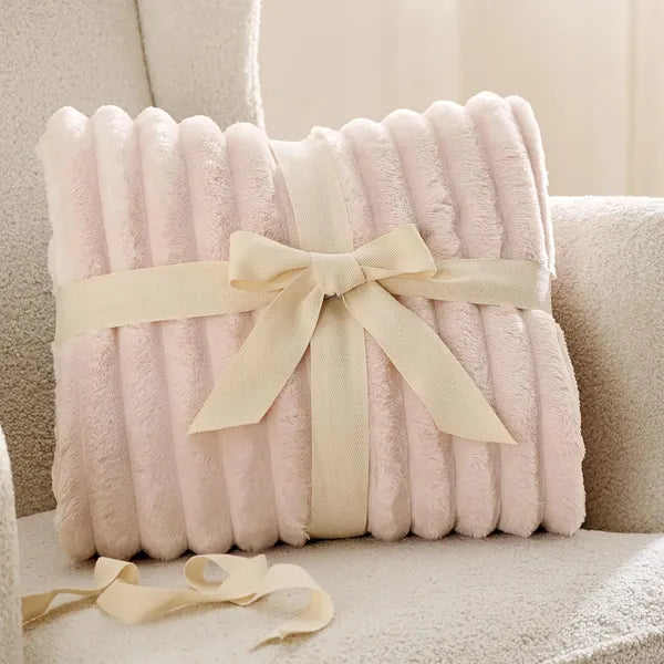 Aeelleea GentleSoft Pink Throw Blanket, Soft Plush Blanket, Cute Flannel Rug, Halloween Christmas Home Decor Gift, Crystal Pink 50x60 Inches