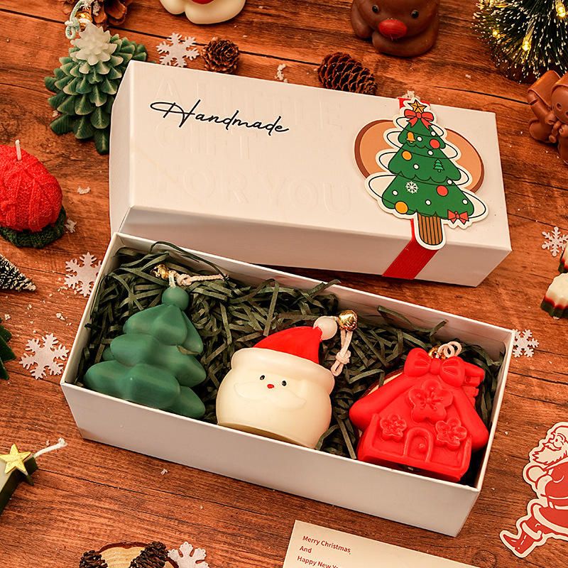 Aeelleea Christmas Soy Candle Gift Set in Holiday-Themed Box