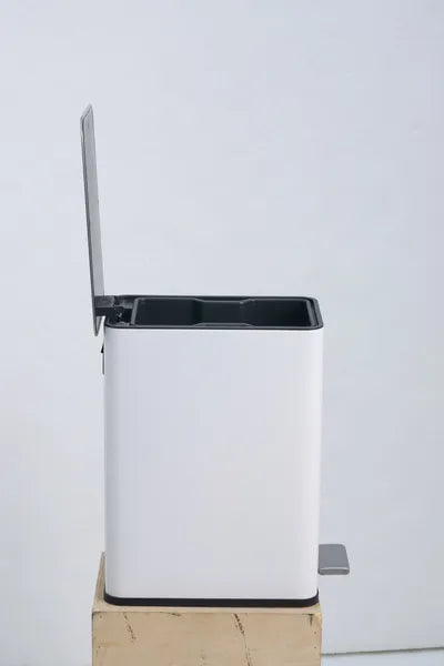 Stainless Steel 10L Kitchen Step Trash Can, Soft Close Lid, Fingerprint Resistant, Removable Inner Bucket for Home