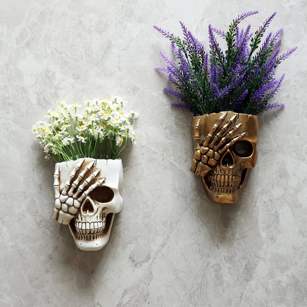 Don't Look Skull Wall Planter, Resin Face Vase, Indoor Outdoor Plants, 7 Inch Gothic Halloween Decor with Drainage, Gold